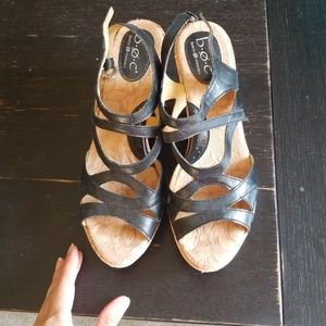 Born concepts platform sandals size 9